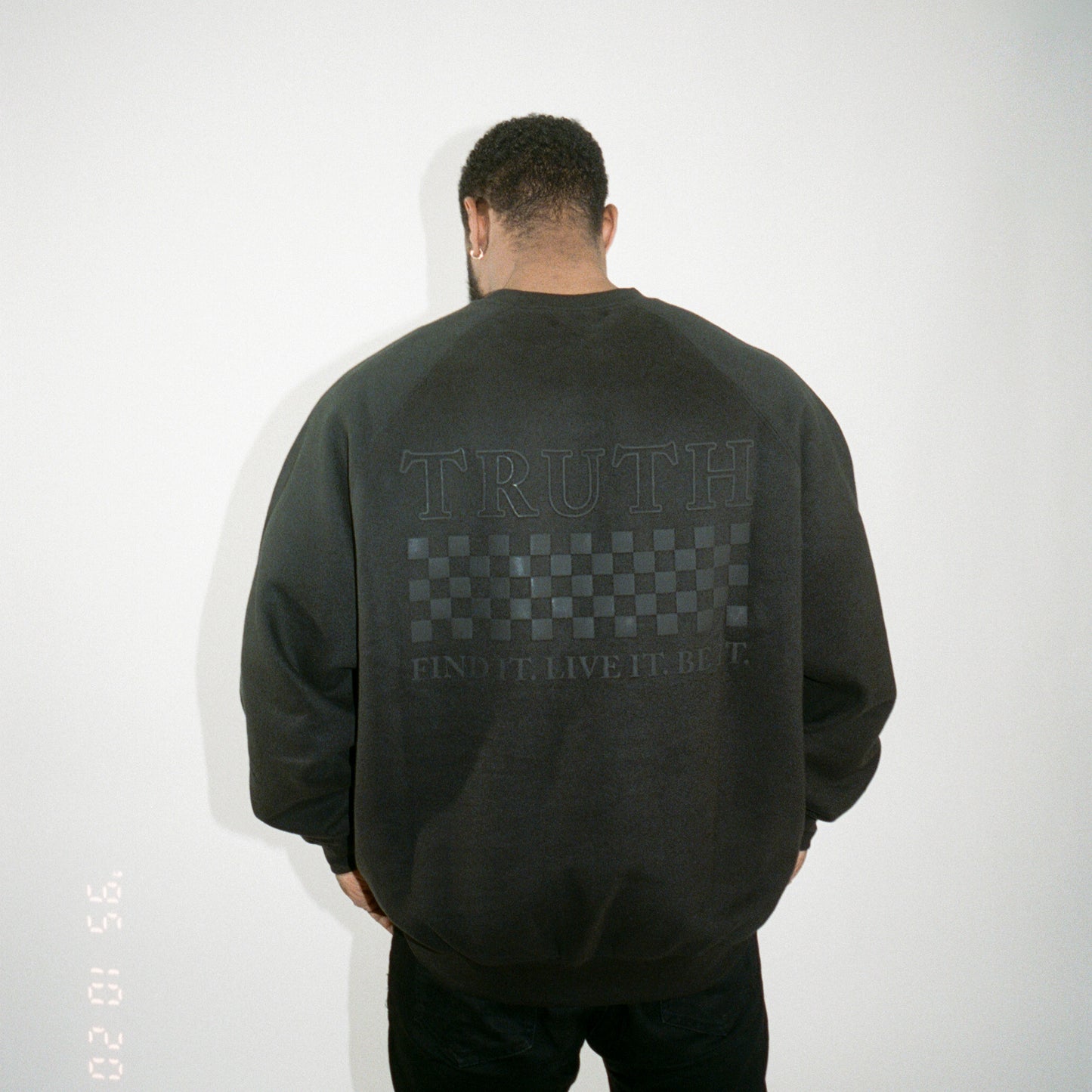 003 HVYD ///87 Fleece Crewneck — Washed Black